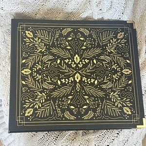 The Paper Studio Vintage Look Art deco Gold, Scrap/Art/ /Photo Album , 3 ring